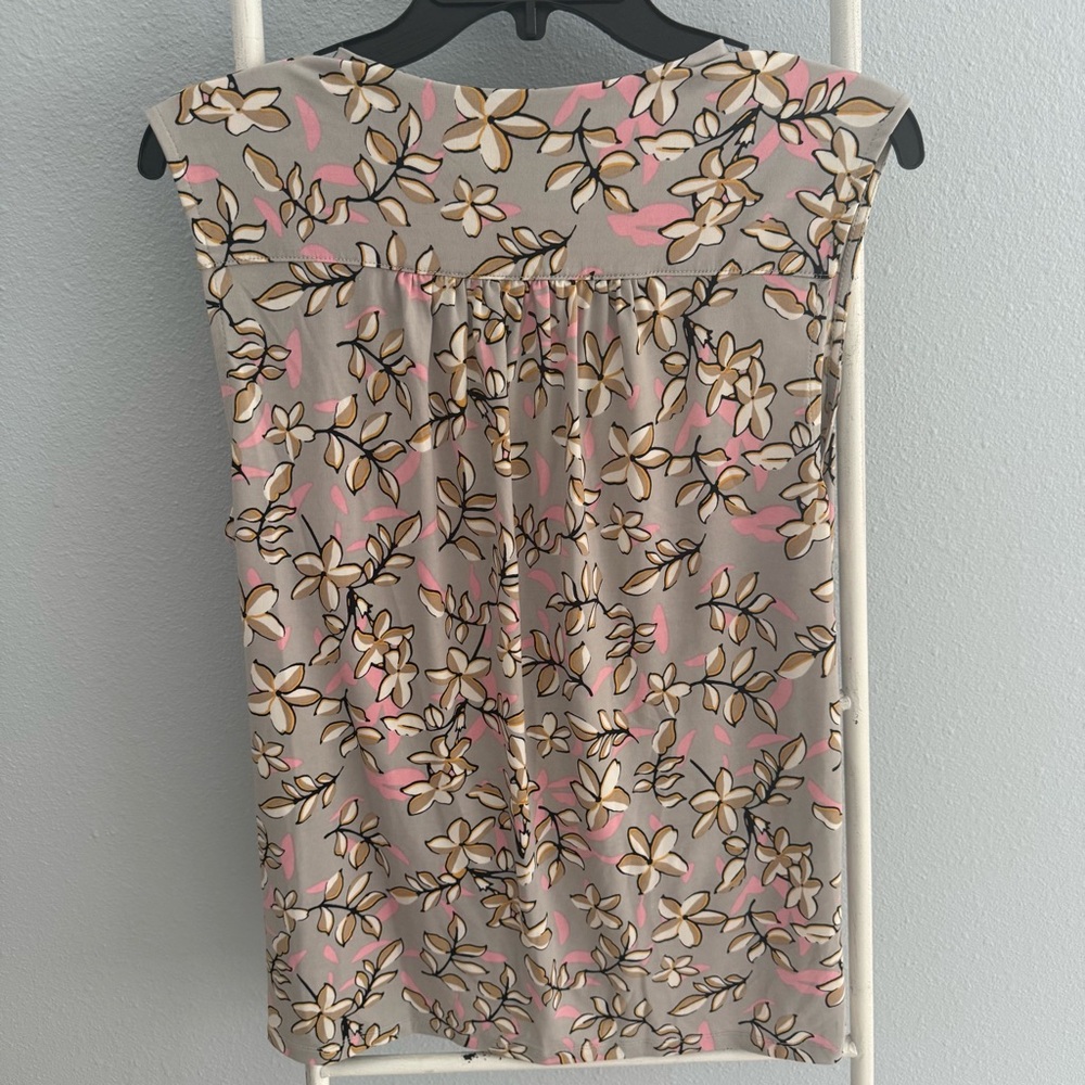 Banana Republic Tank - Picture 4 of 4